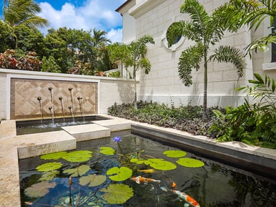 Luxury Villa Photo #11