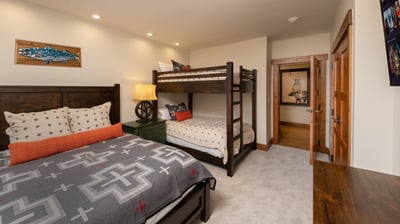 Queen room plus bunkbed