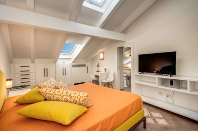 Luxury Villa Photo #26