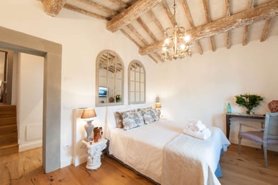 Luxury Villa Photo #16