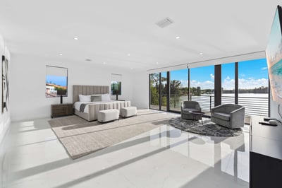 Luxury Villa Photo #36
