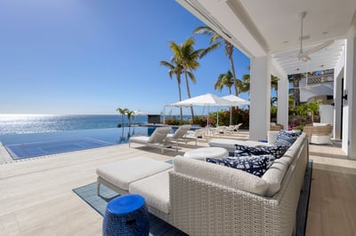 Luxury Villa Photo #13