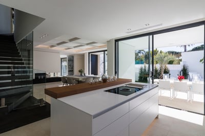 Luxury Villa Photo #12
