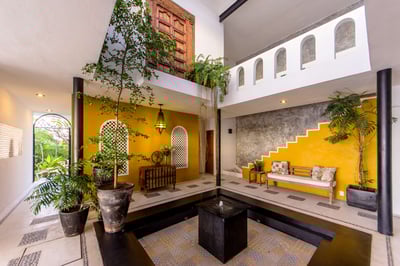 Luxury Villa Photo #15