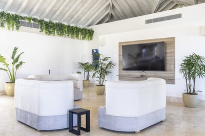 Luxury Villa Photo #13