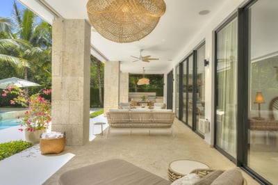 Hacienda A91 - Elegant Tropical Retreat