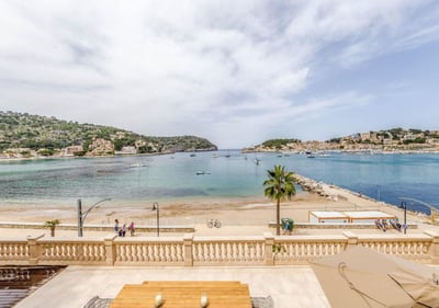 Luxury Villa Photo #6