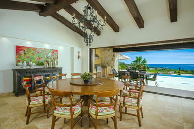 Luxury Villa Photo #22