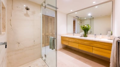 Luxury Villa Photo #15