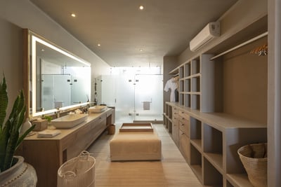 Luxury Villa Photo #32