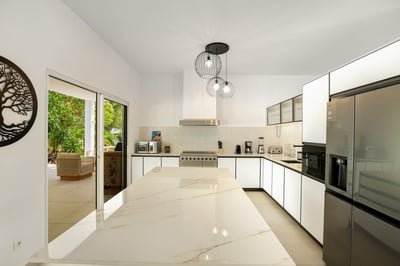 Luxury Villa Photo #21