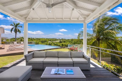 Luxury Villa Photo #11