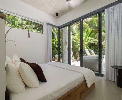 Luxury Villa Photo #35