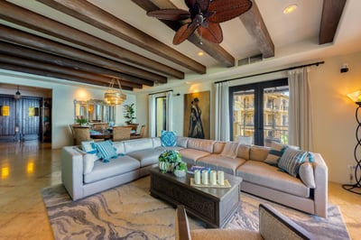 Luxury Villa Photo #2