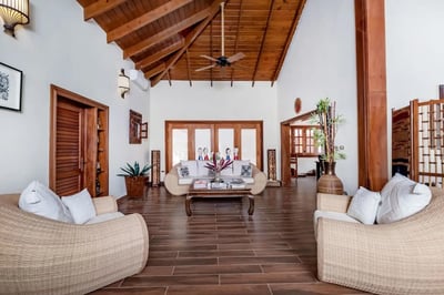 Luxury Villa Photo #57