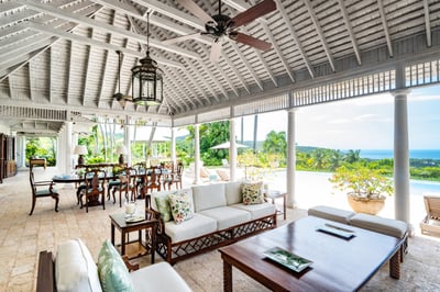 Luxury Villa Photo #2