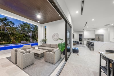 Luxury Villa Photo #12
