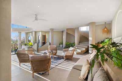 Luxury Villa Photo #27