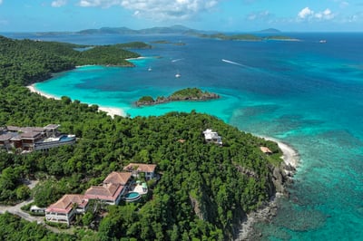 Luxury Villa Photo #3