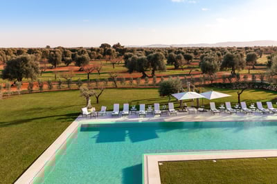 Luxury Villa Photo #7