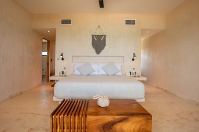 Luxury Villa Photo #27