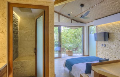 Luxury Villa Photo #31