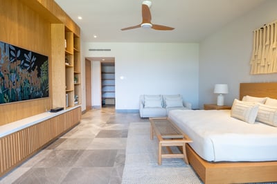 Luxury Villa Photo #27