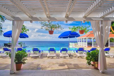 Luxury Villa Photo #9