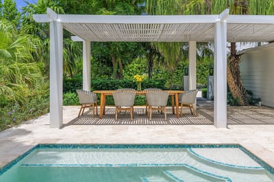 Luxury Villa Photo #4