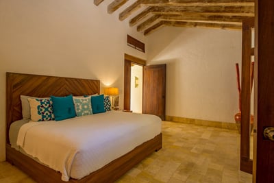 Luxury Villa Photo #41