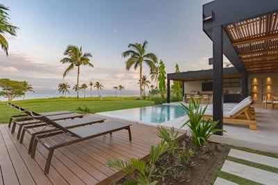 Luxury Villa Photo #3
