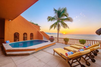 Luxury Villa Photo #7