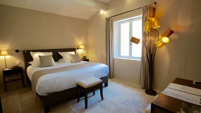Luxury Villa Photo #9