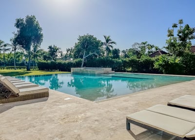 Luxury Villa Photo #6