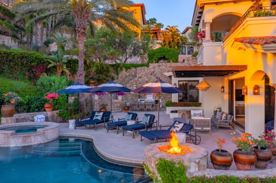 Luxury Villa Photo #4