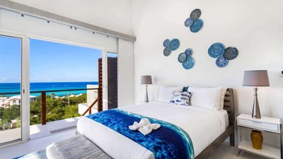 Luxury Villa Photo #34