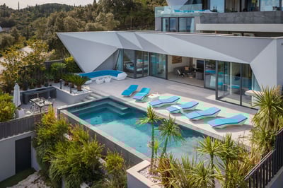 Luxury Villa Photo #11