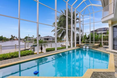 Luxury Villa Photo #4