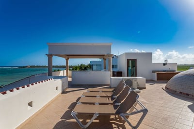 Luxury Villa Photo #21
