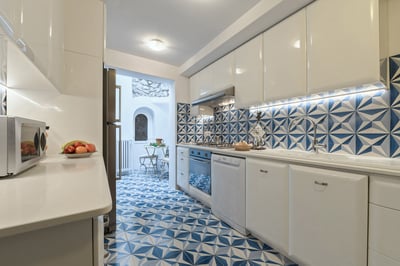 Luxury Villa Photo #19