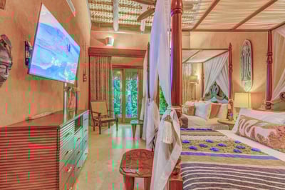 Luxury Villa Photo #29