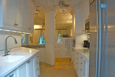 Luxury Villa Photo #3