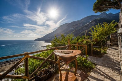 Luxury Villa Photo #3