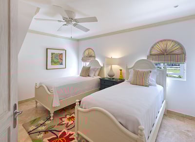 Luxury Villa Photo #7