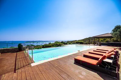 Luxury Villa Photo #5