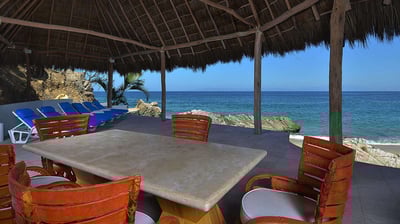 Luxury Villa Photo #8