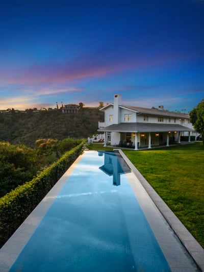 Luxury Villa Photo #5