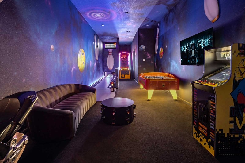 Ten Pin at Villatel Village Solterra