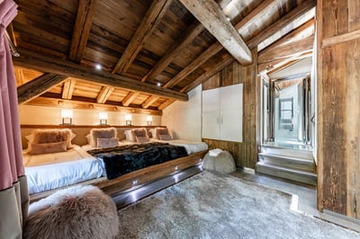 Luxury Villa Photo #11