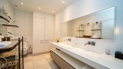 Luxury Villa Photo #19